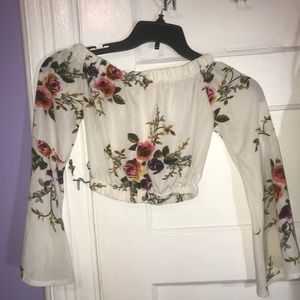 White long sleeve flower crop top